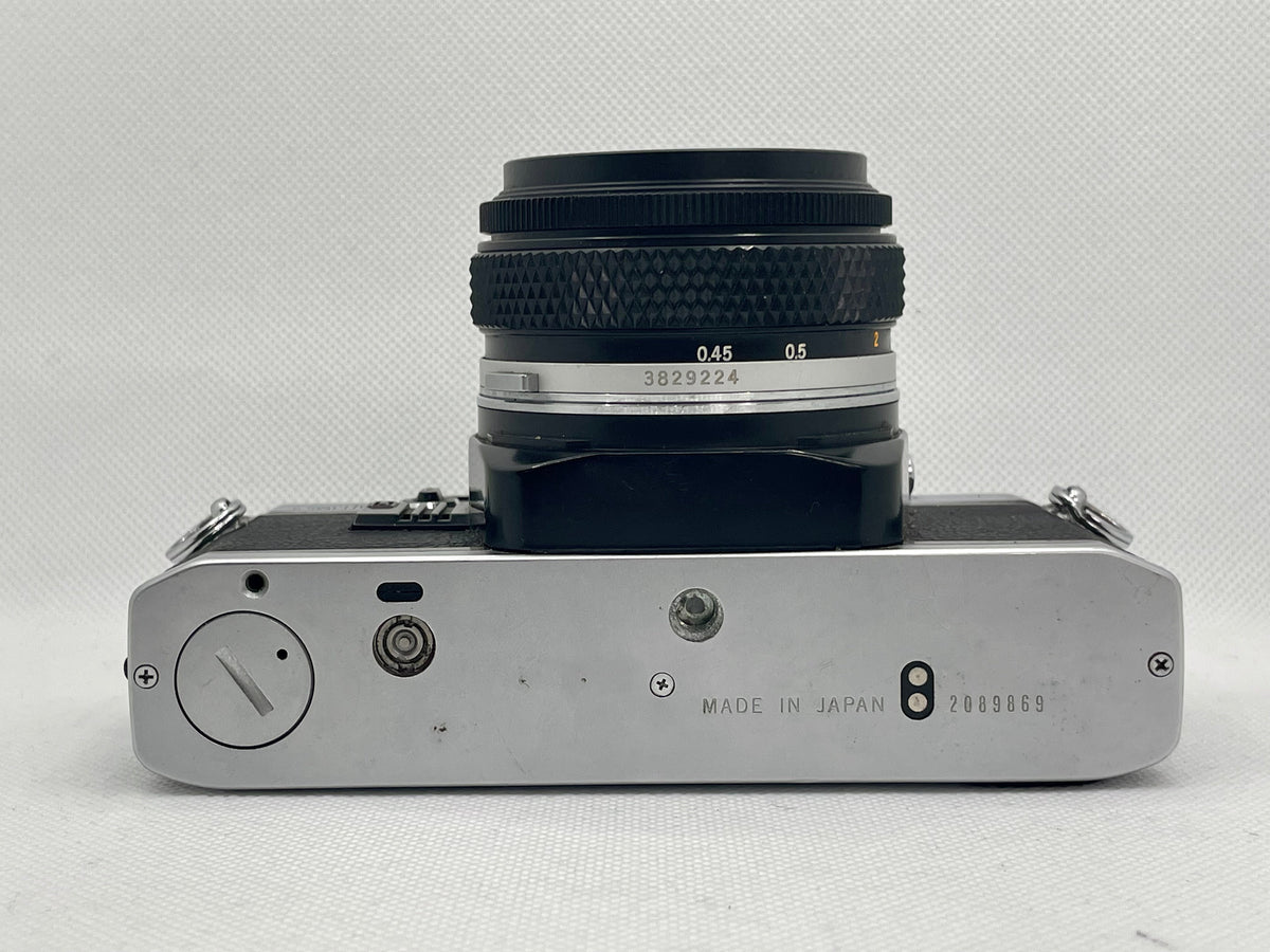 Olympus OM-10 50mm 1.8 Silver