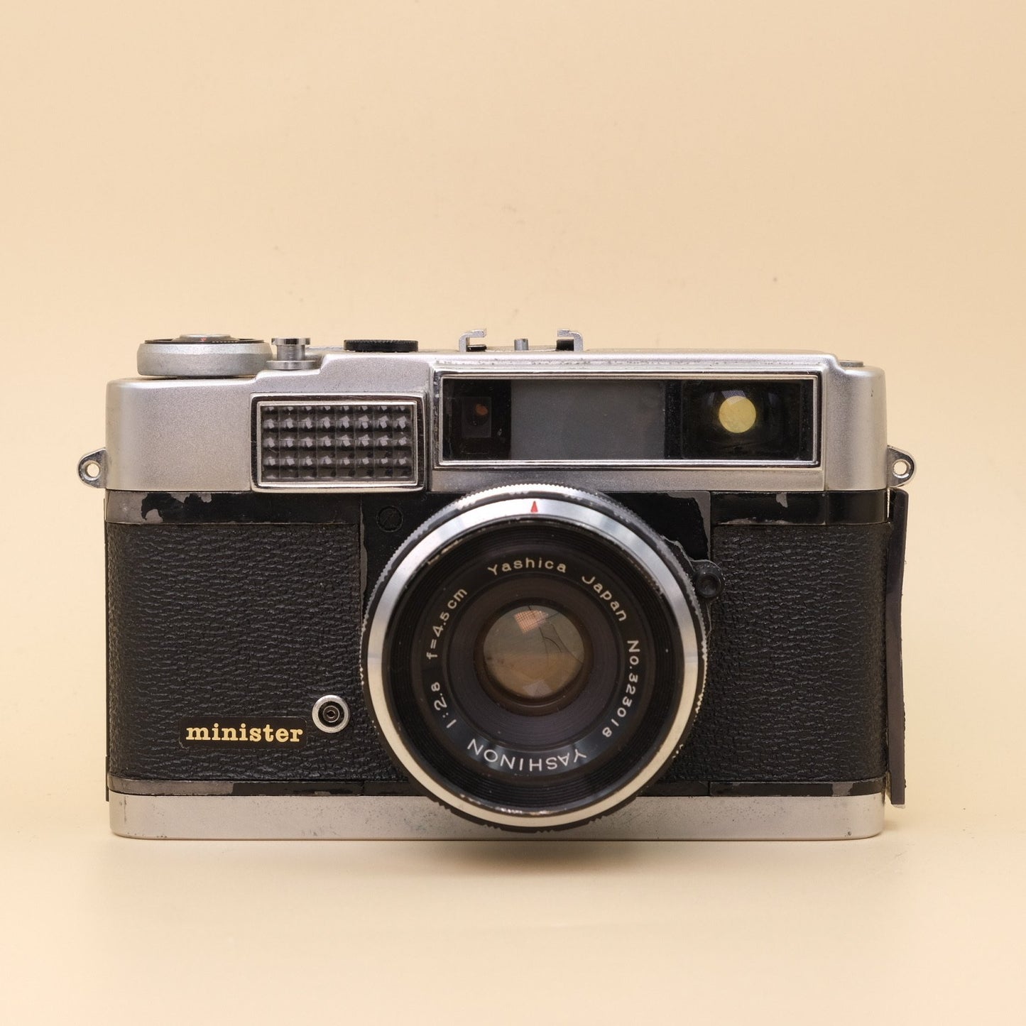 Yashica minister