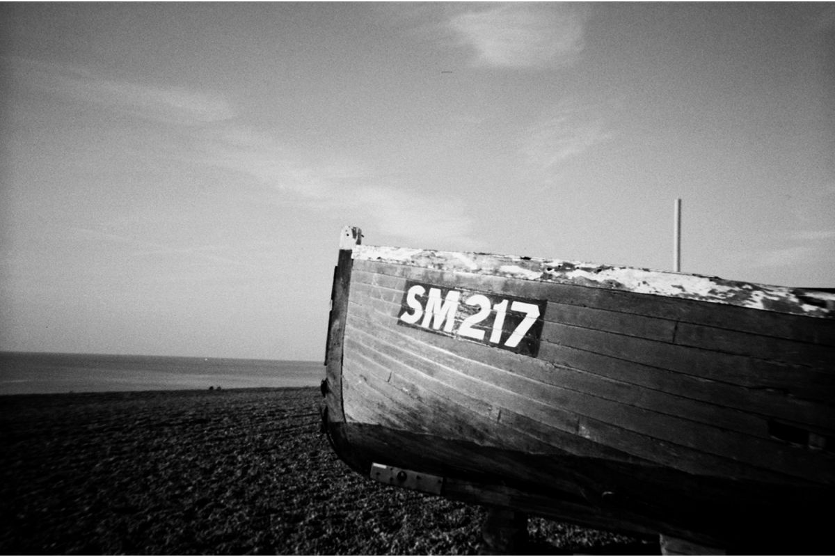 Lomography Simple Use Reloadable Film Camera Black & White