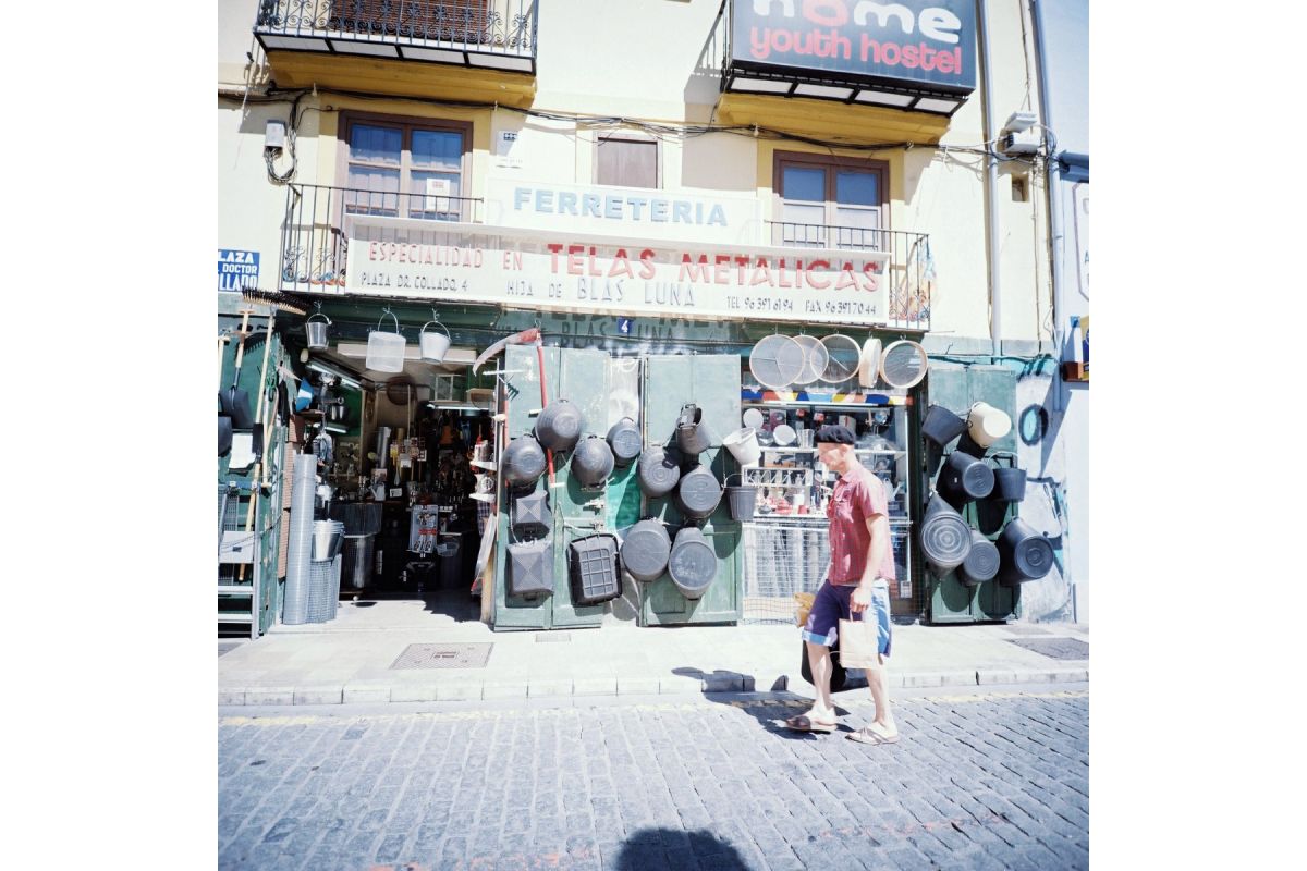 Lomography Lomography Color Negative 120 ISO 100 Film (1 Roll)
