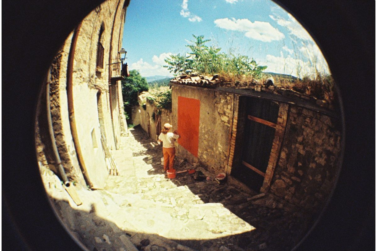 Fisheye No. 2 Papaya Pop 35 mm Camera