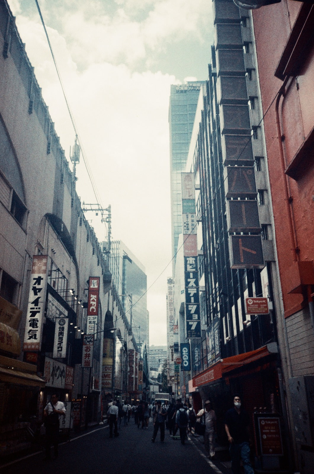 YASHICA Film Ruby 60s (Limited edition) ISO400 Exp.24
