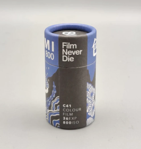 Film Never Die UMI 800 / 135 - 36exp.